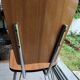 Duo de chaises en formica imitation bois marron et pieds eiffel
