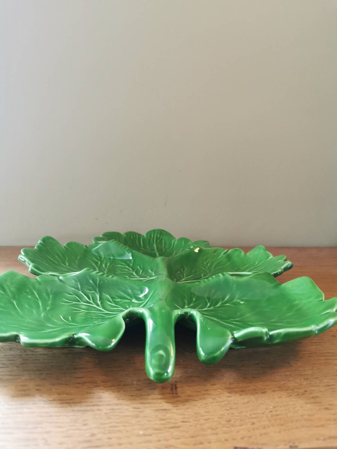 Vintage green leaf slip dish