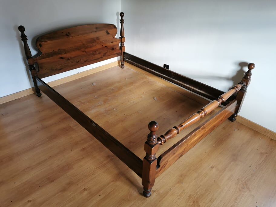 Bed frame 140 x 190