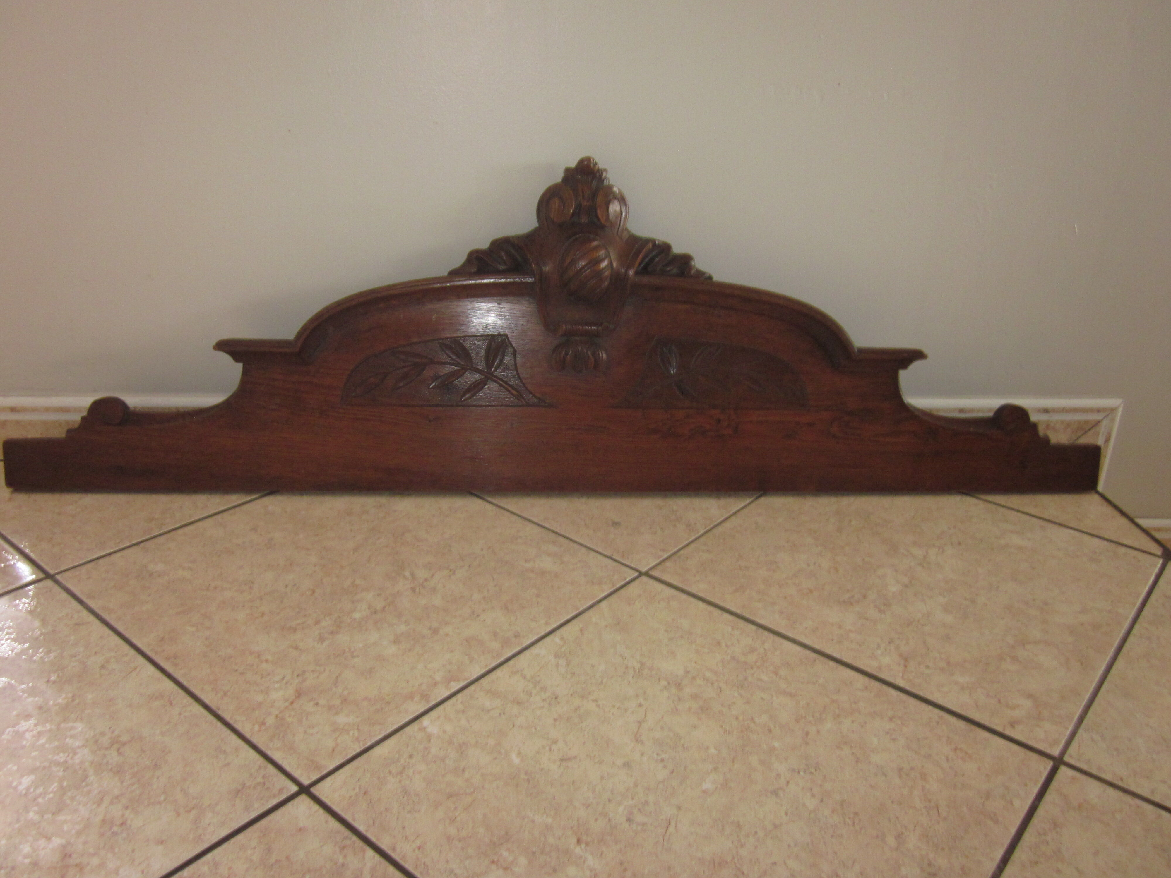 Old pediment in chene