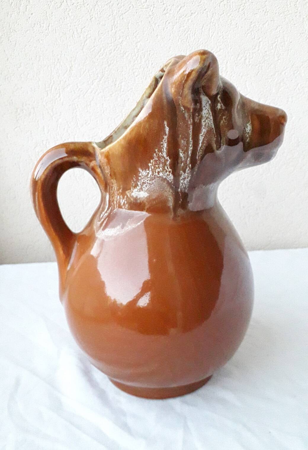 Bear pitcher