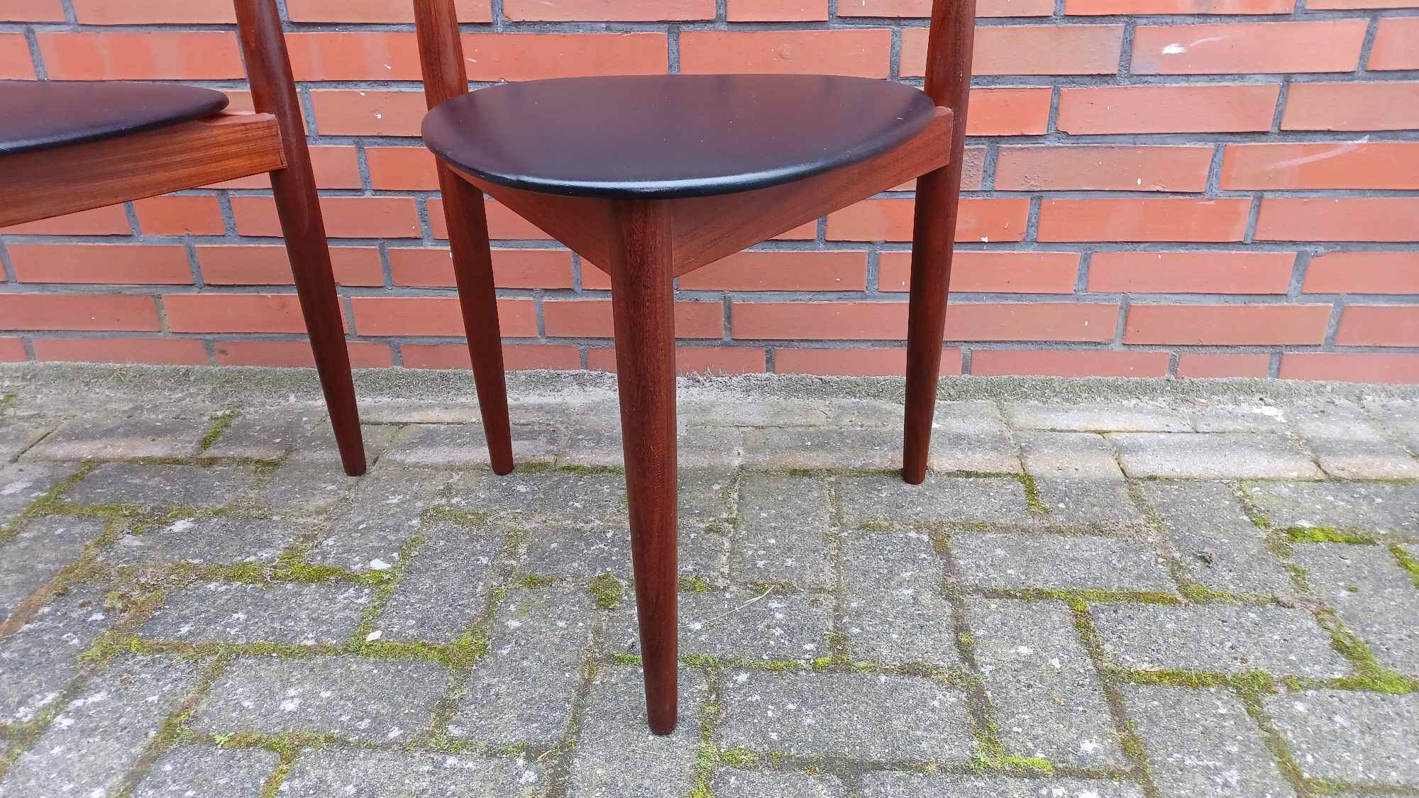 2 x Hans Olsen chairs for Frem Røjle, Denmark, Set de Lux, 1960s