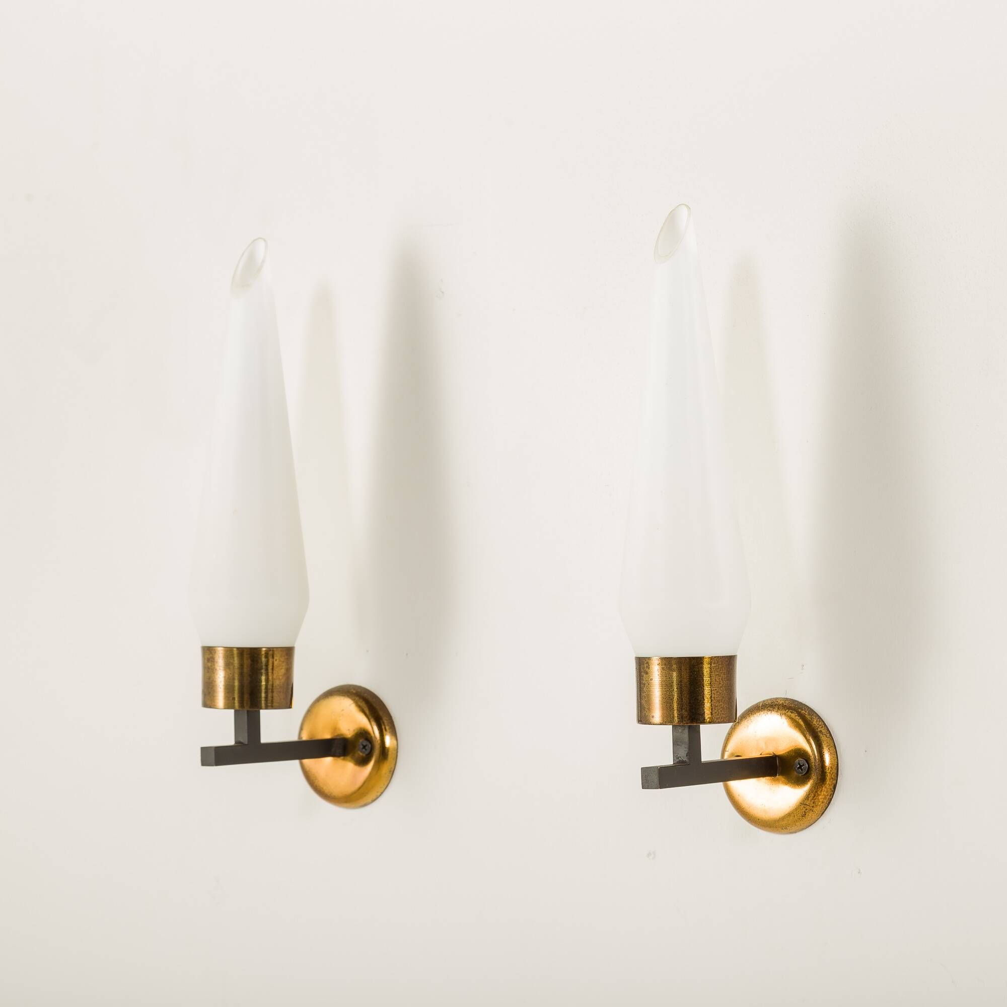 Pair of Italian wall scones in opaline glass and brass, 1960s