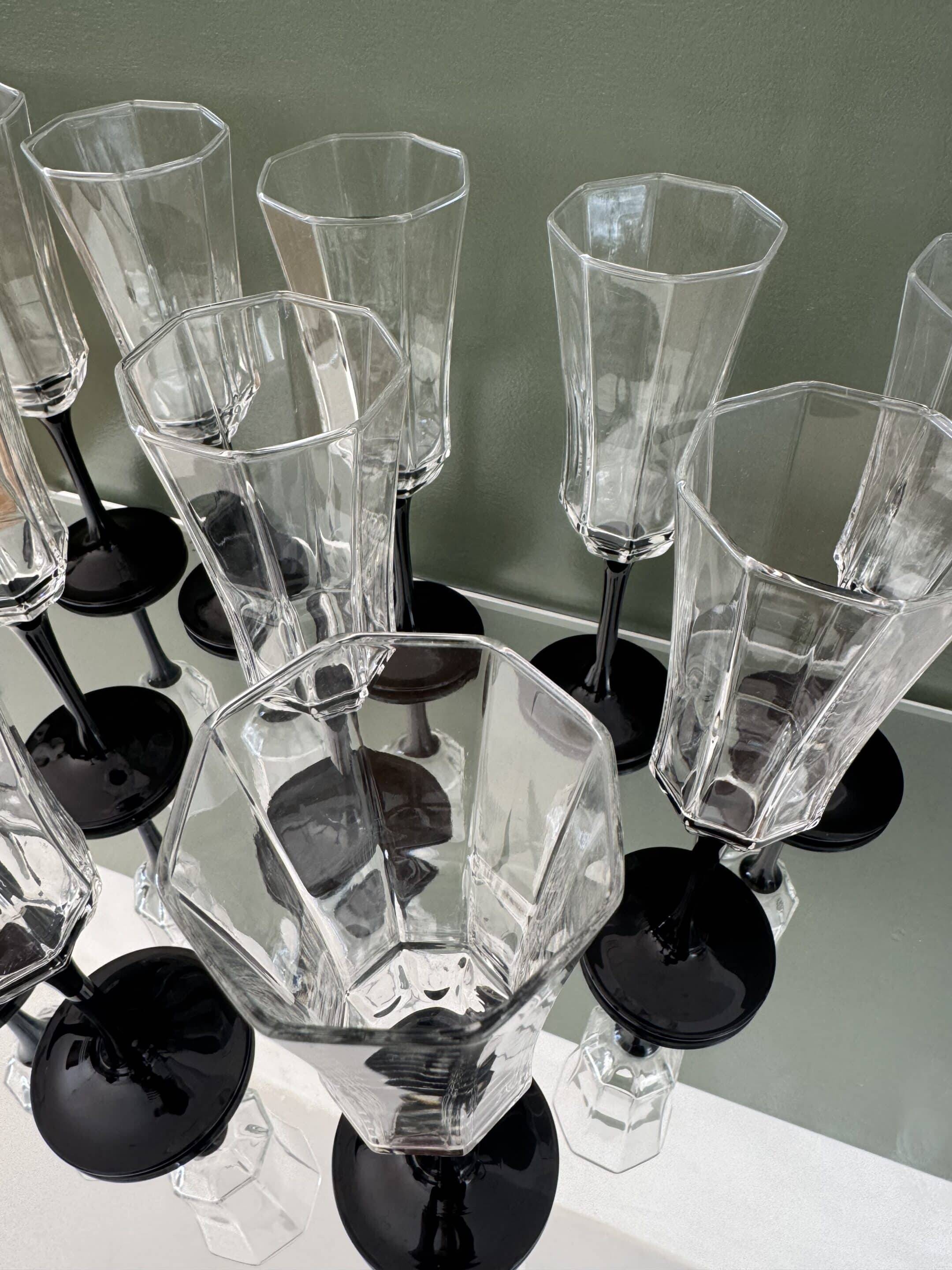 11 vintage glass champagne flutes, Esso, Luminarc