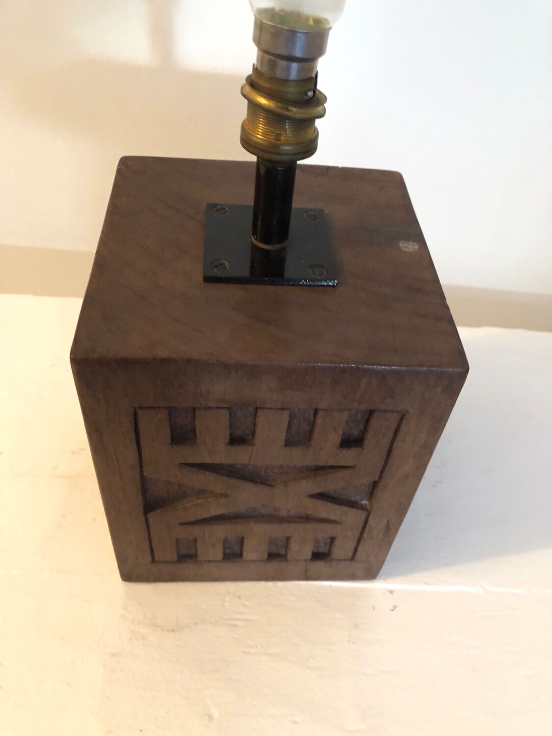 Brutalist folk art lamp base in teak from the 40s/50s.