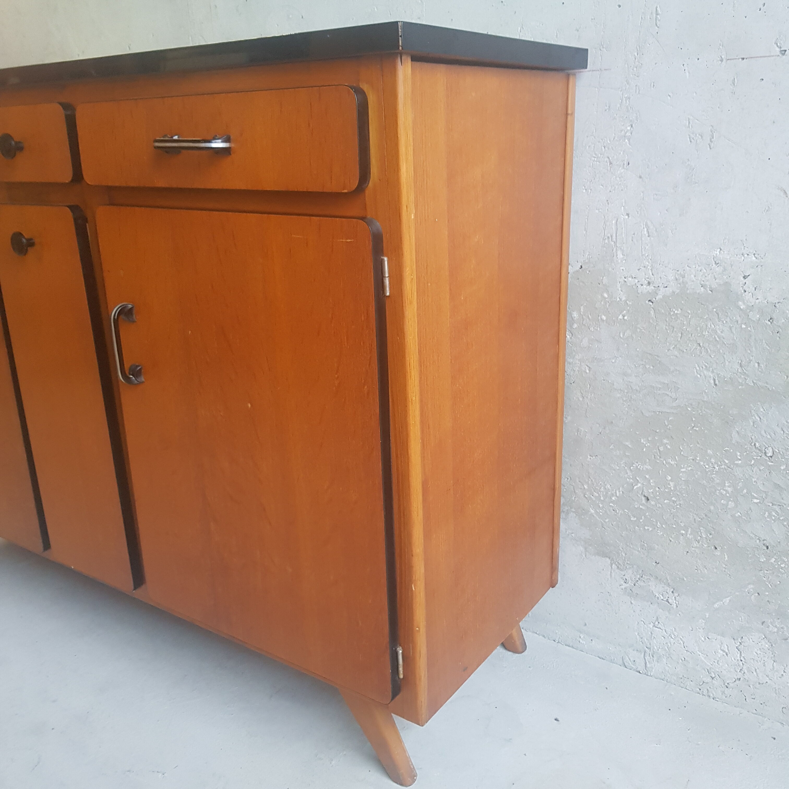 Buffet in wood and formica 1950