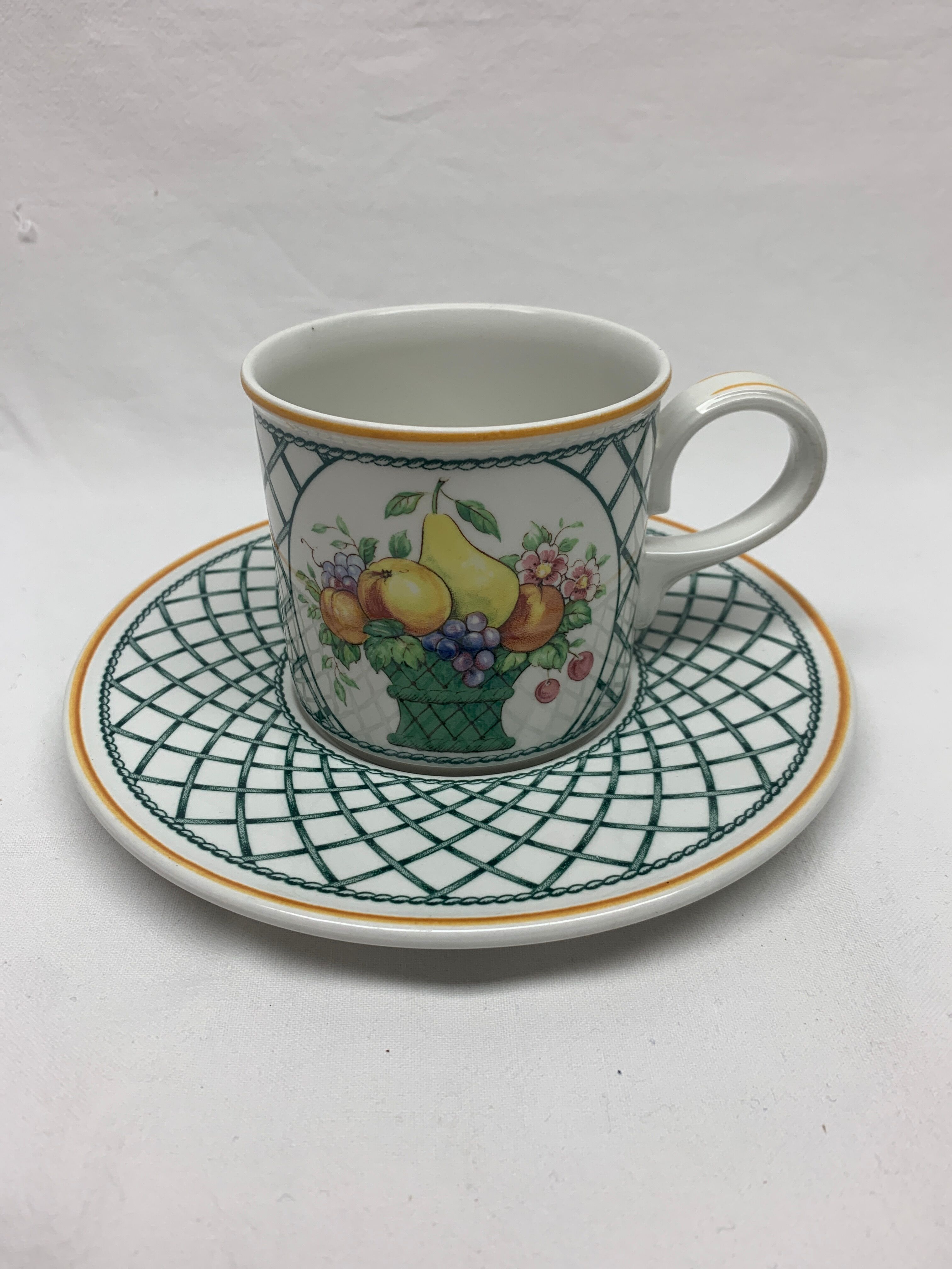Large cup and saucer Villeroy & Boch