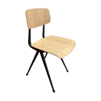 Hay Result Chair
