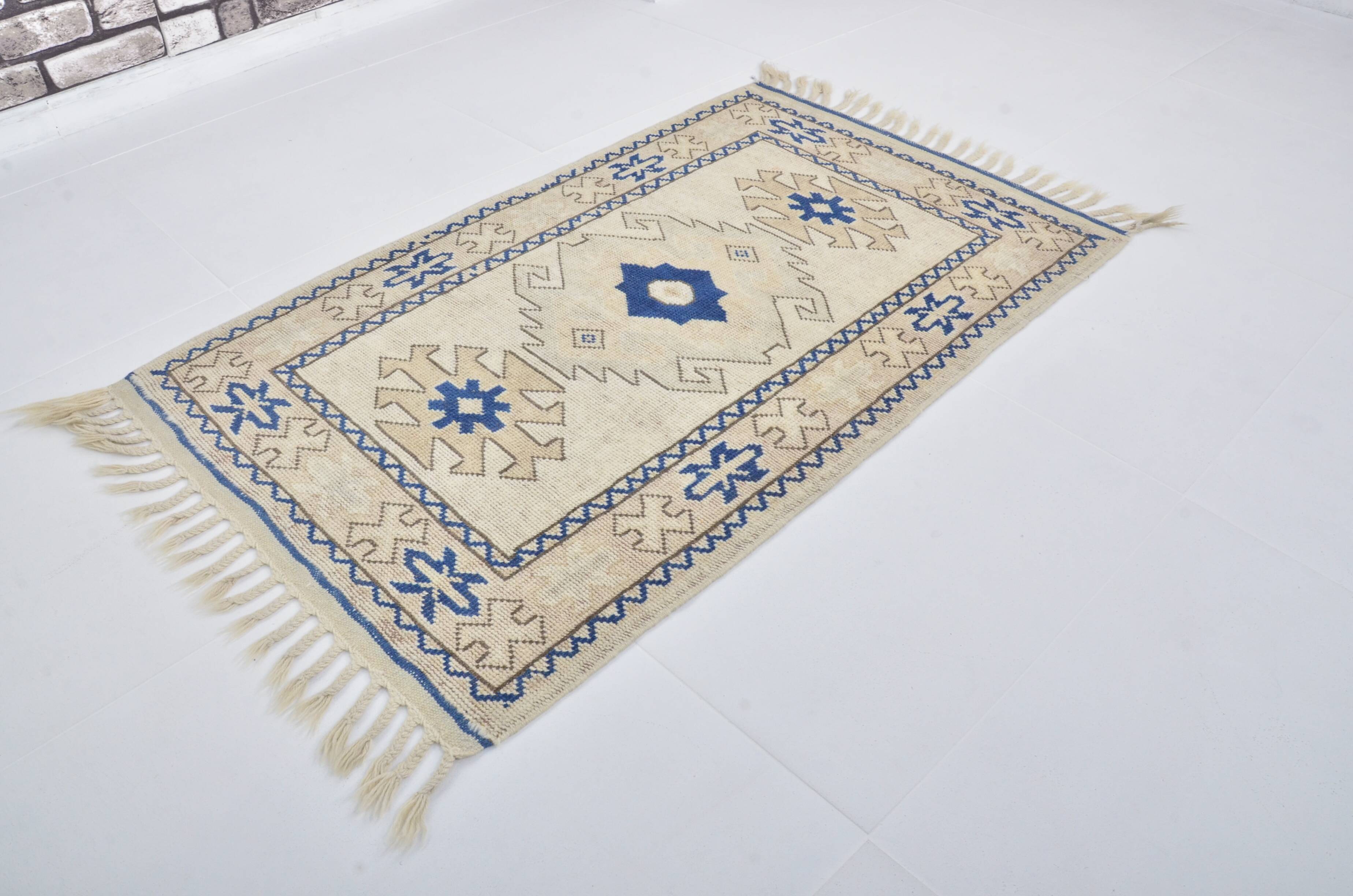Vintage Anatolian  wool Rug sku 3449