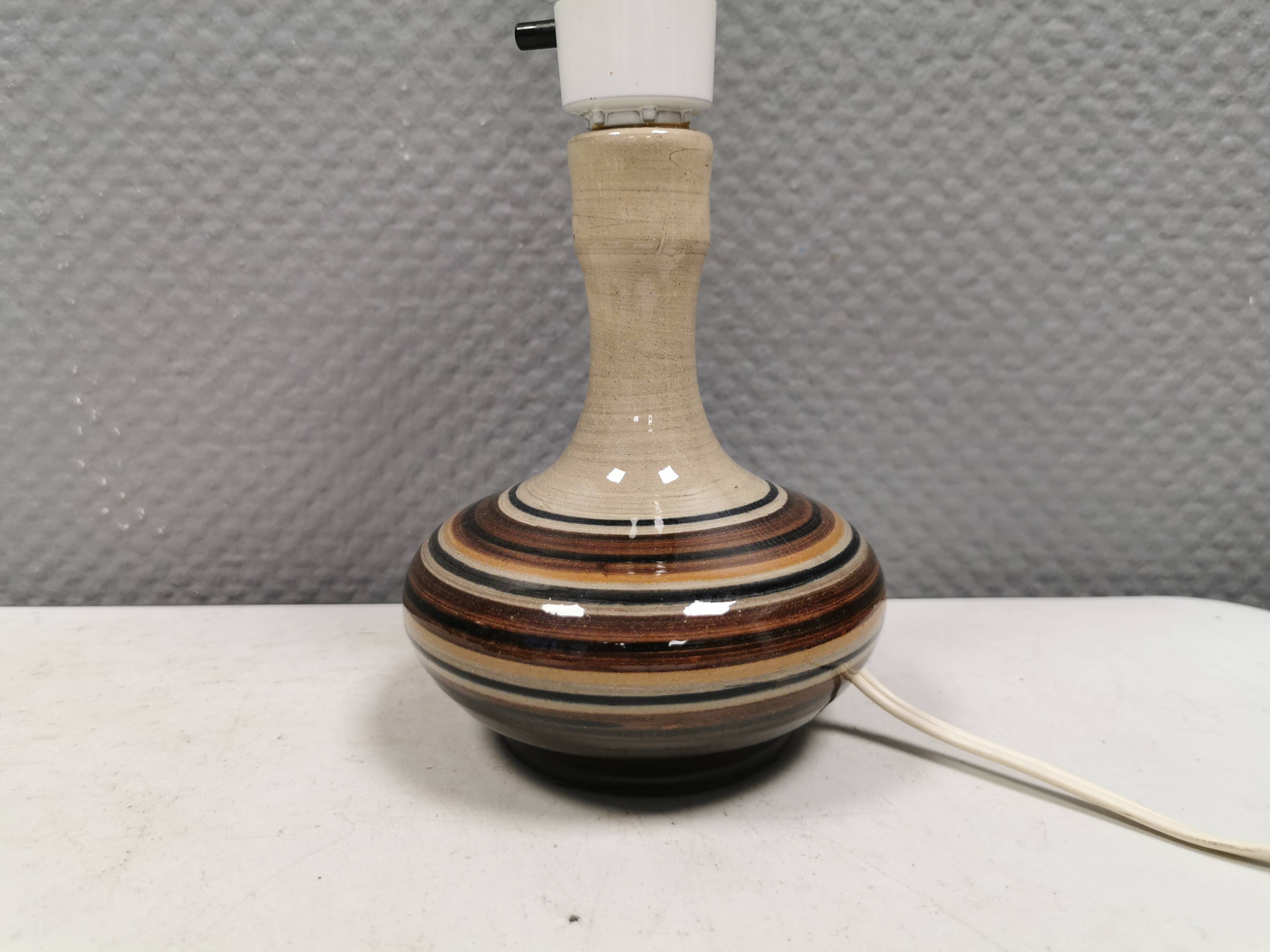 Small ceramic table lamp, Danish from the 1970s-80s.