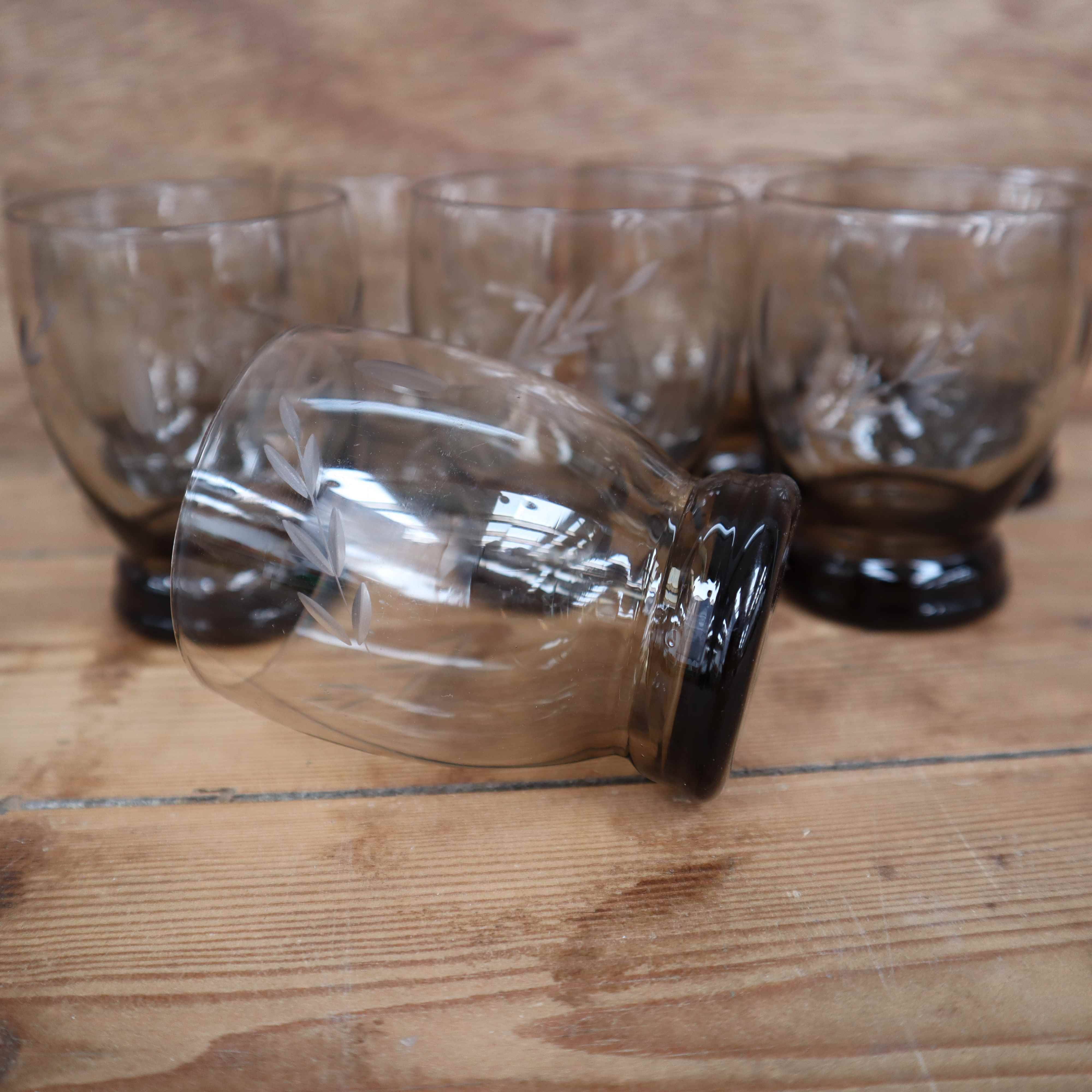 Set of 8 vintage transparent brown wheat ear chiseled glasses