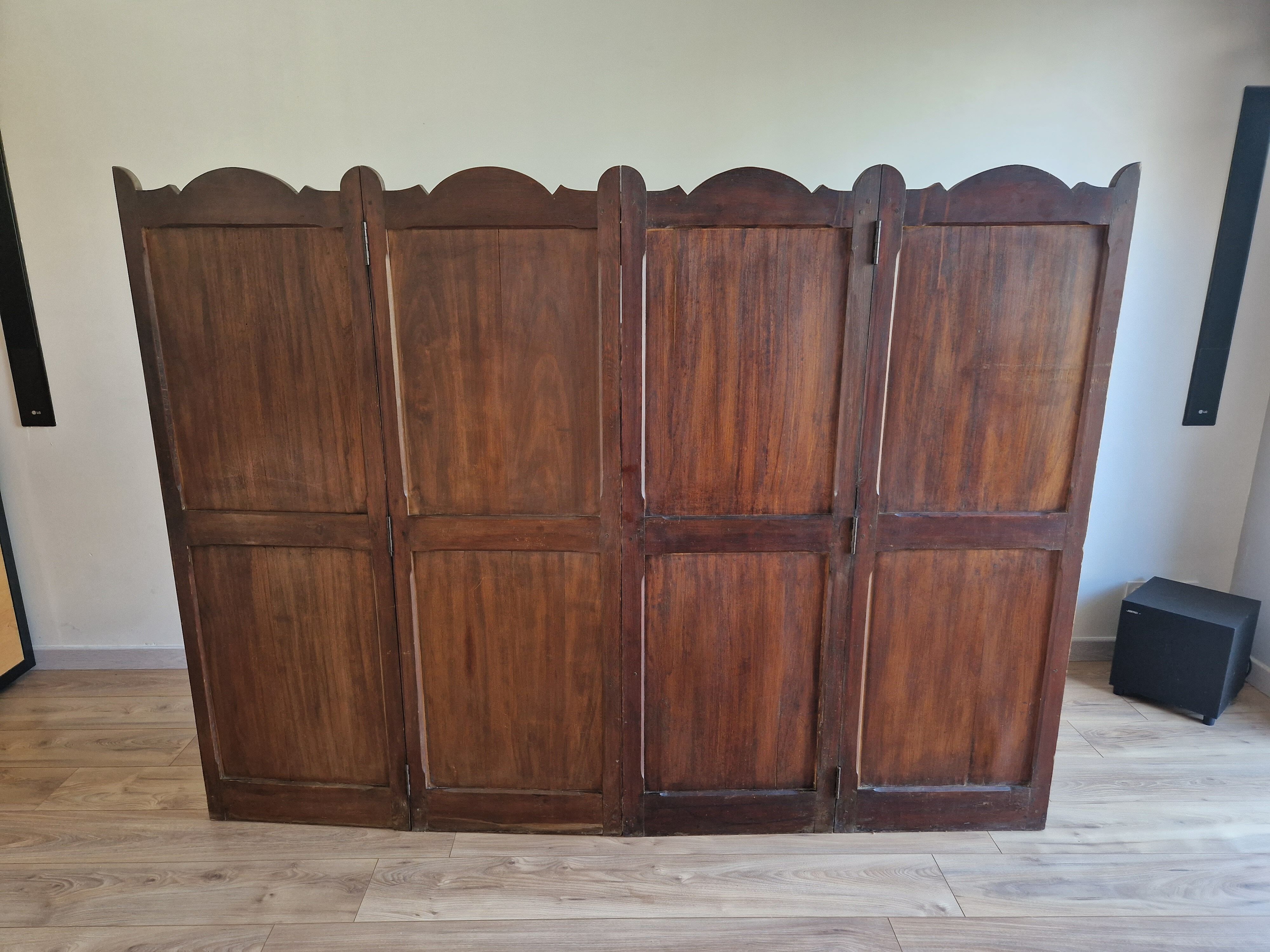 Nineteenth century wooden 4-leaf country canopy