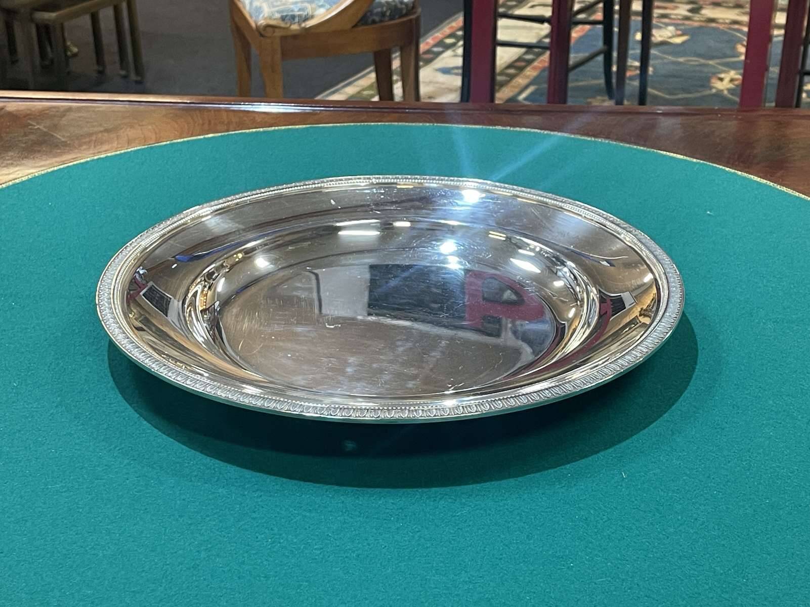 Plateau rond en métal argenté Christofle modèle Malmaison