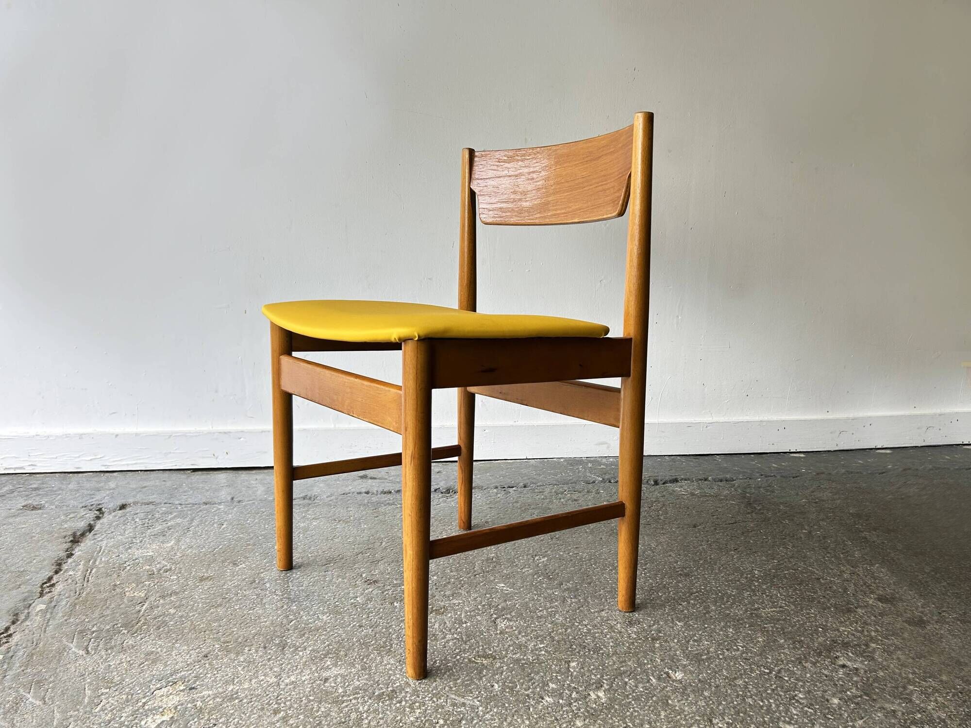 Set of 4 Edmund Homa GFM Polish Mid Century Teak Dining Chairs 1960s