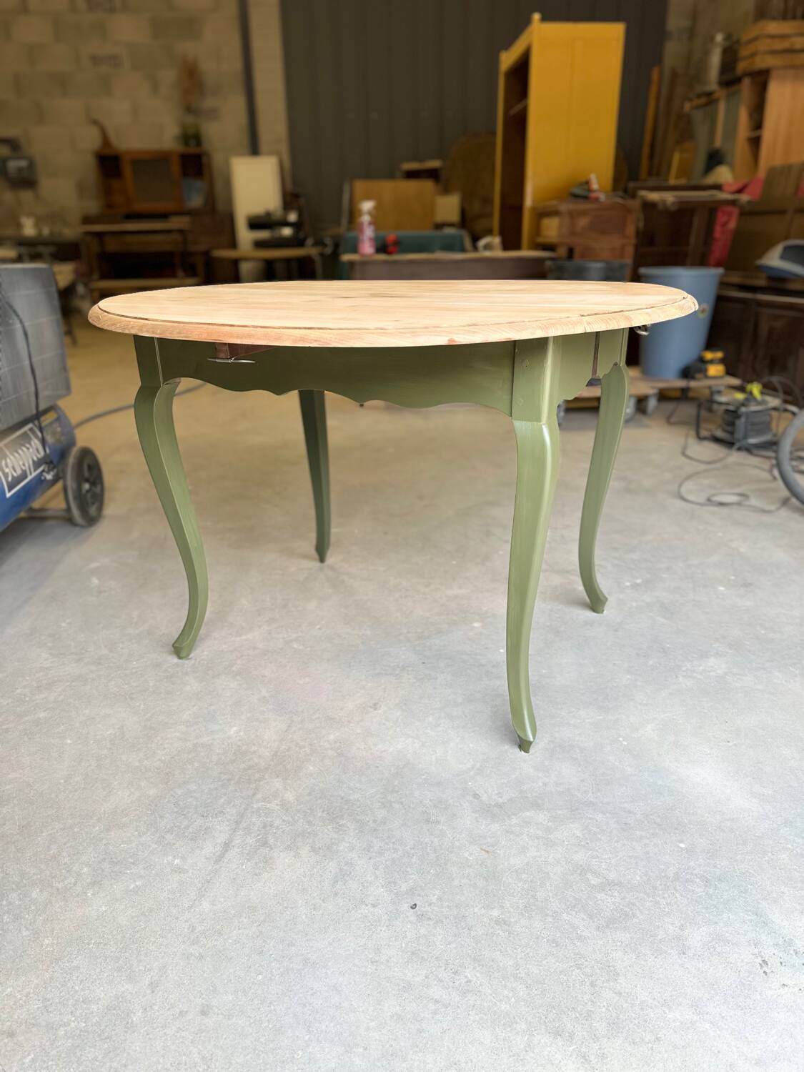 Table ancienne relookée