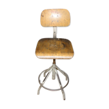 Swivel-adjusting industrial high chair