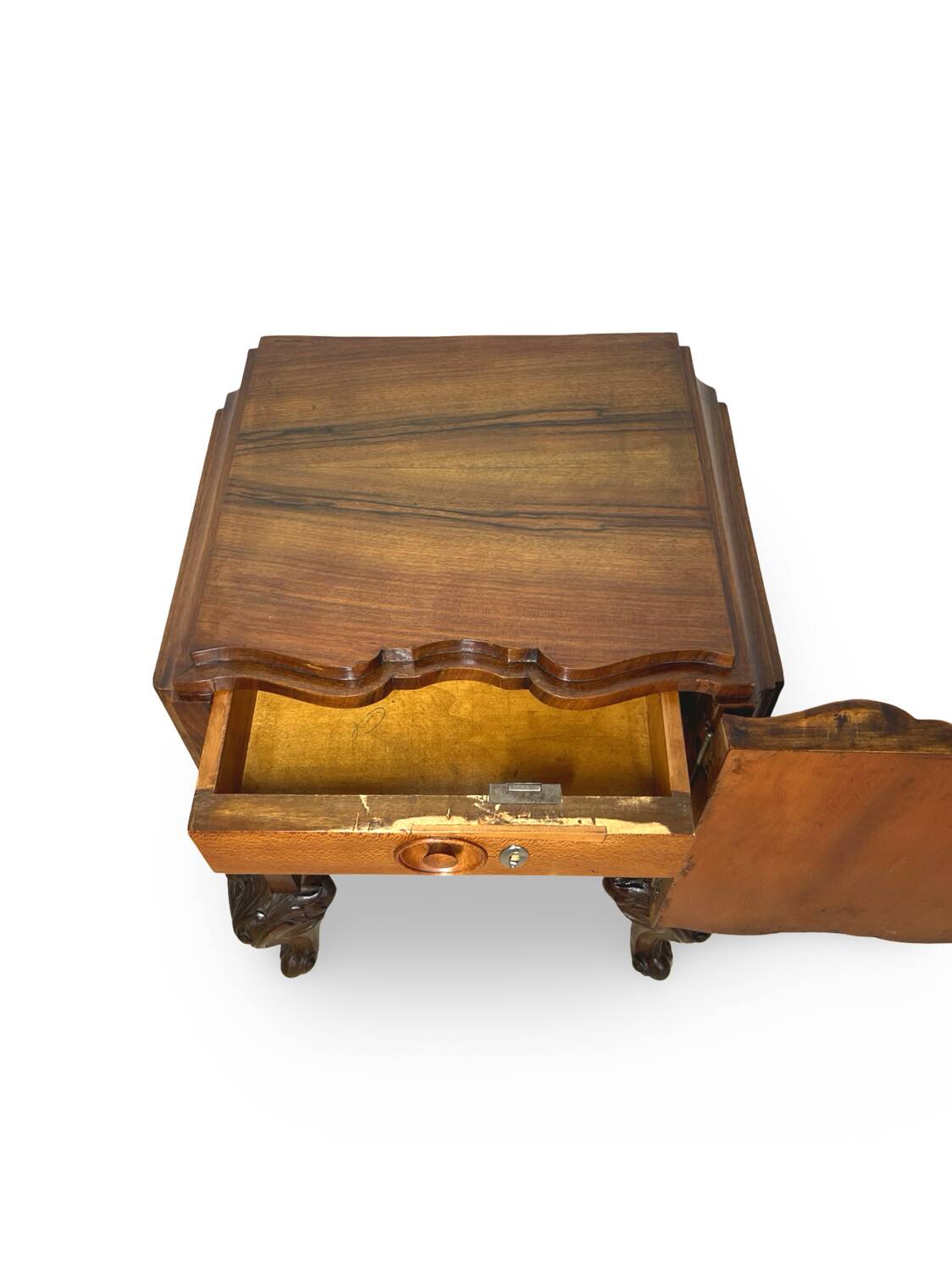 Italian nightstands from the 1930s