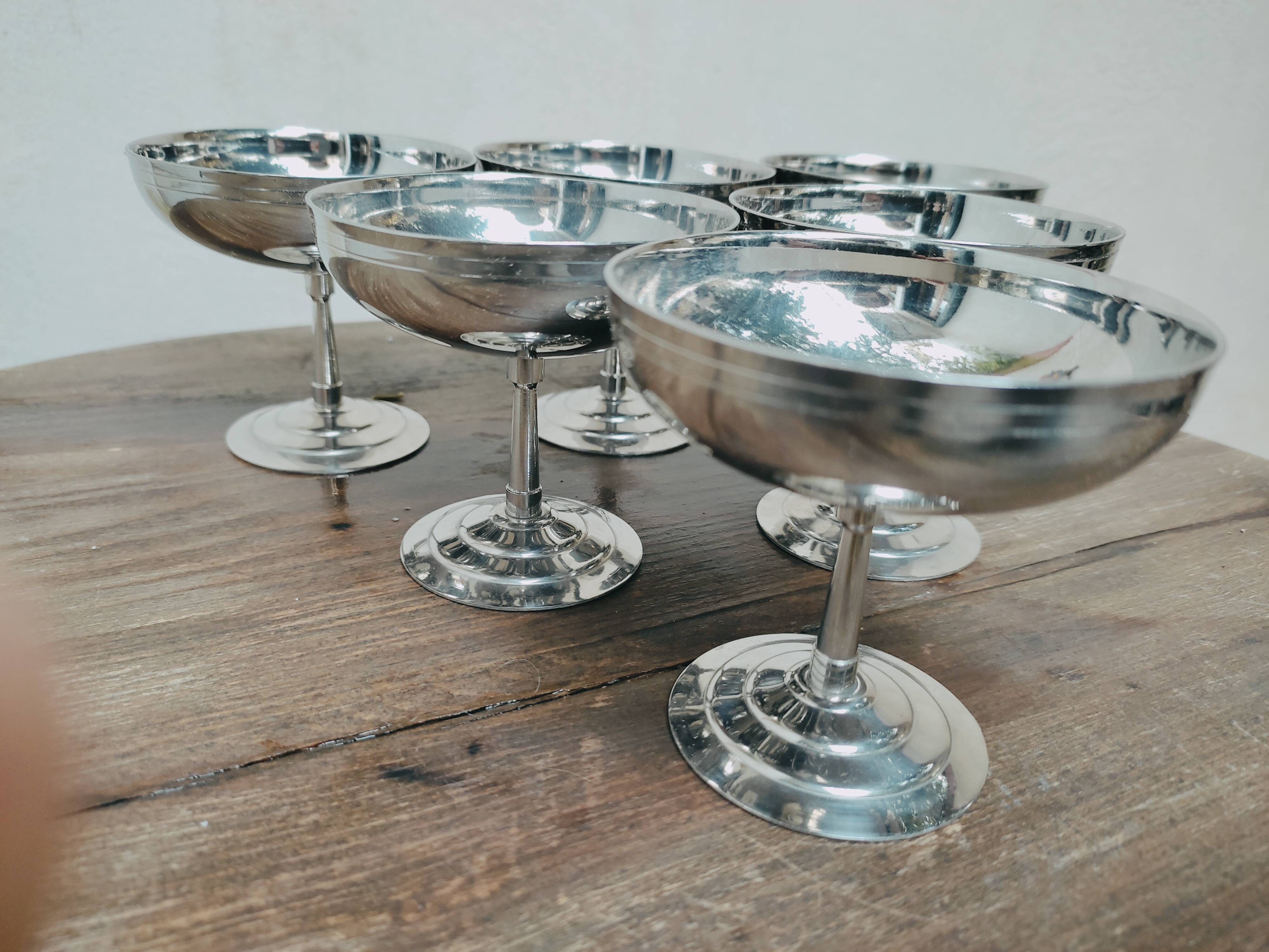 6 stainless steel standing dessert cups by Rémy letang