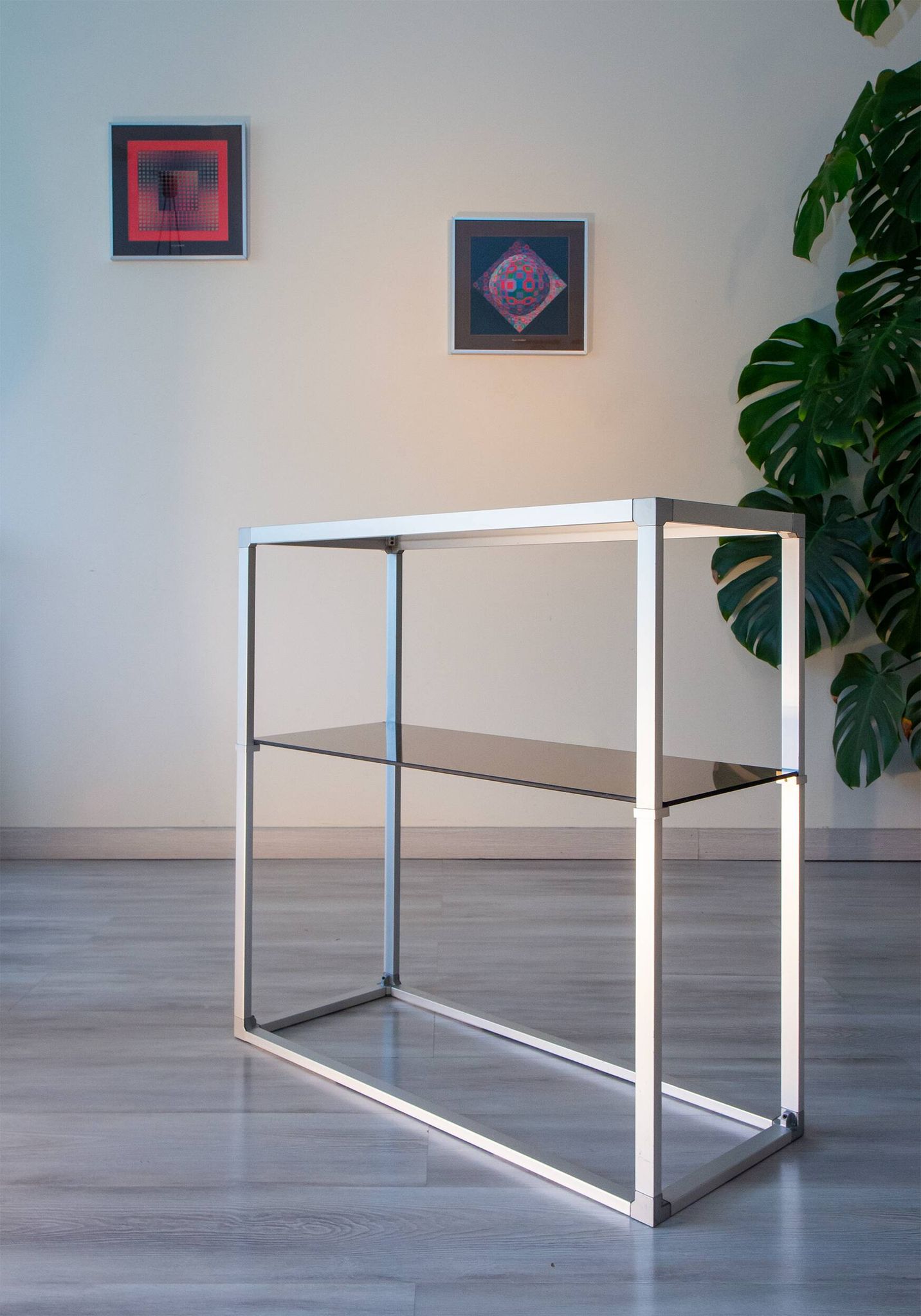 Console/étagère aluminium et verre fumé 1970-80