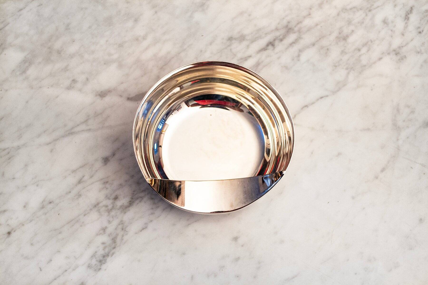 Sculptural bowl plated in silver by Lino Sabattini, 1970s.