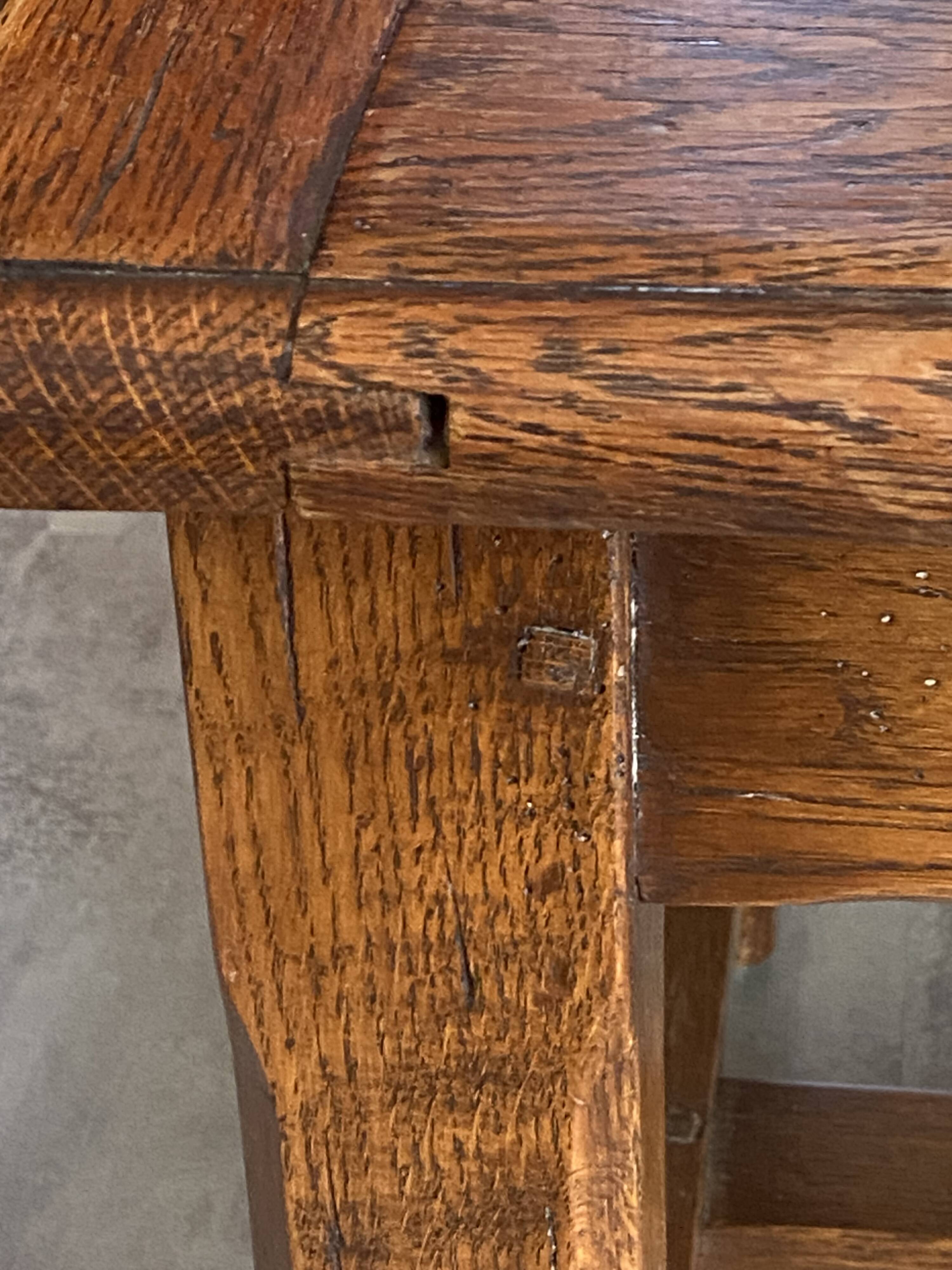 Rustic farmhouse antique coffee table made of solid oak with 1 drawer 50.