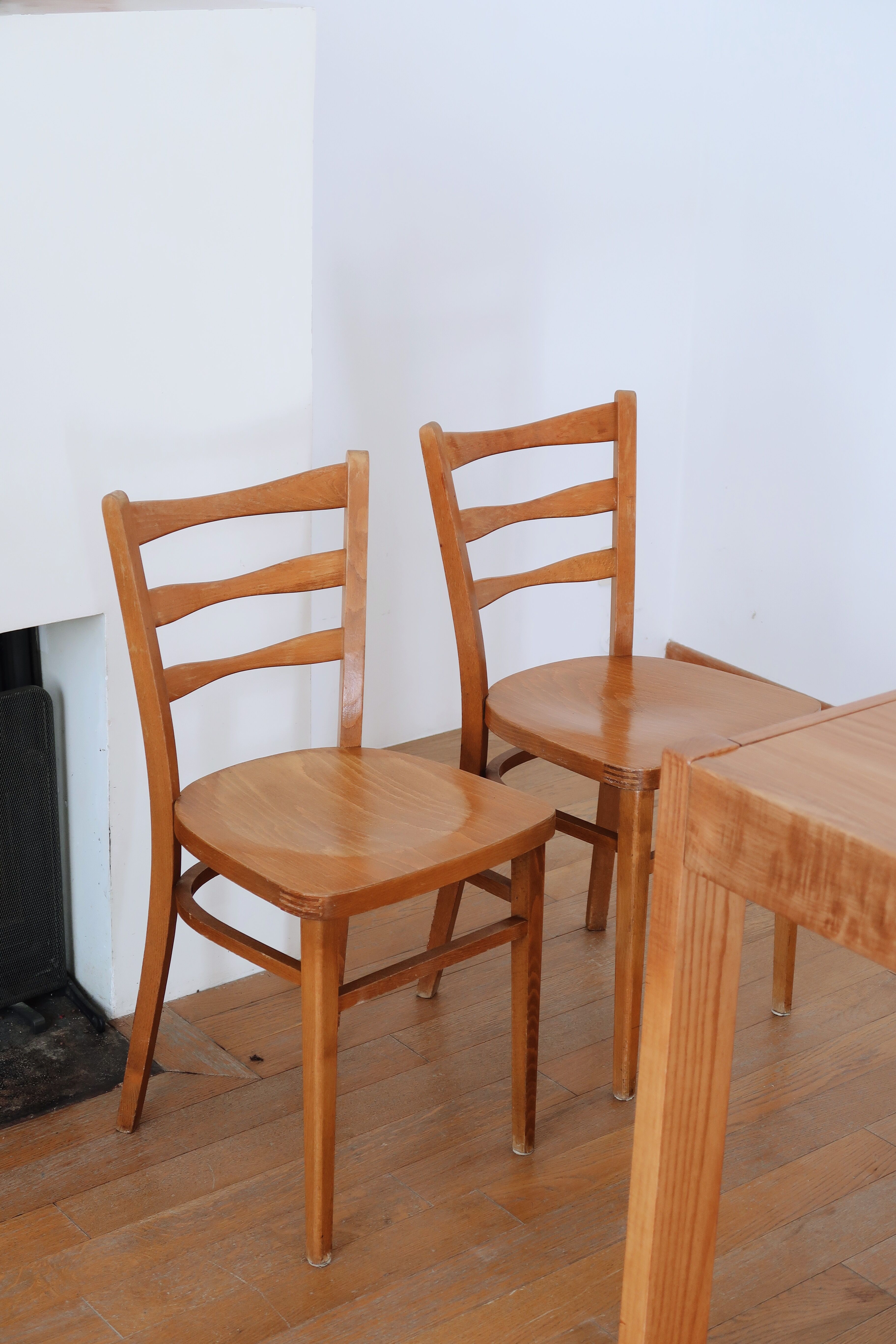 Paire de chaises bistrot scandinaves