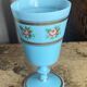 Calice en verre opalin bleu