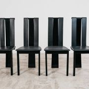 Ensemble de 4 chaises de salle à manger postmodernes design années 80 vintage.