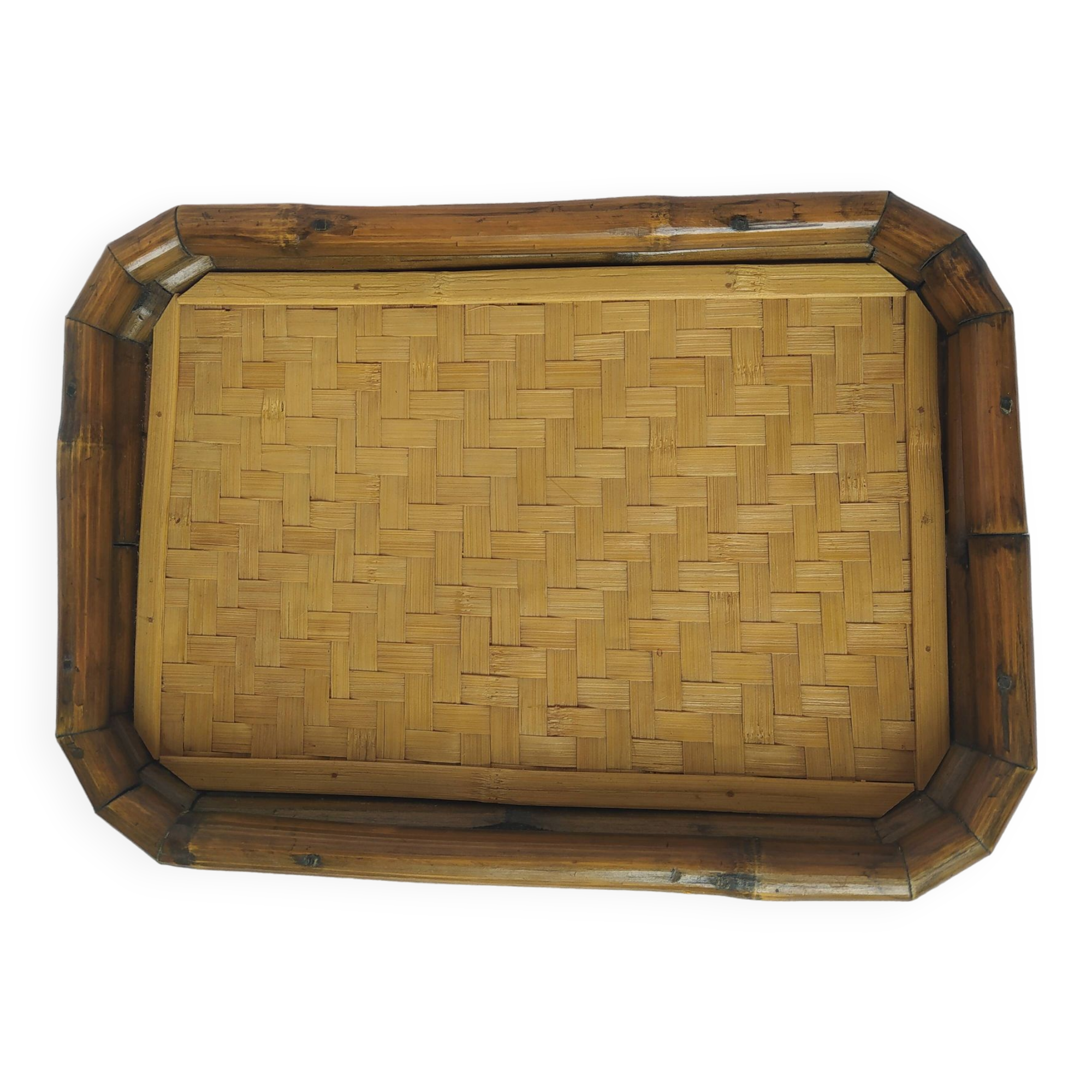 Joli plateau de service en bambou tissé et rotin. Années 70. Vintage.