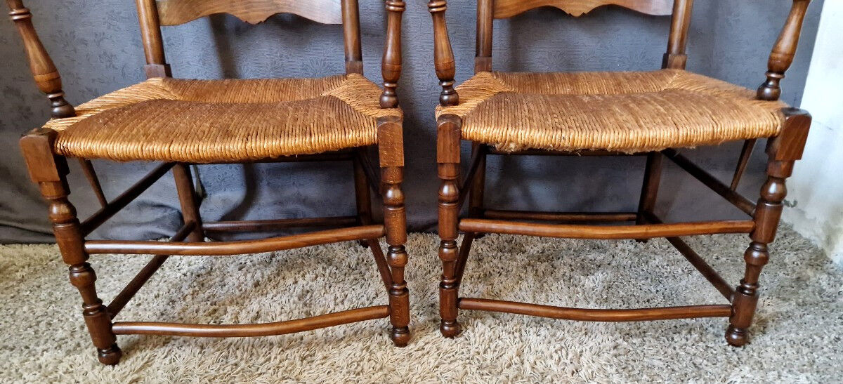 Paire de fauteuil de style provencale