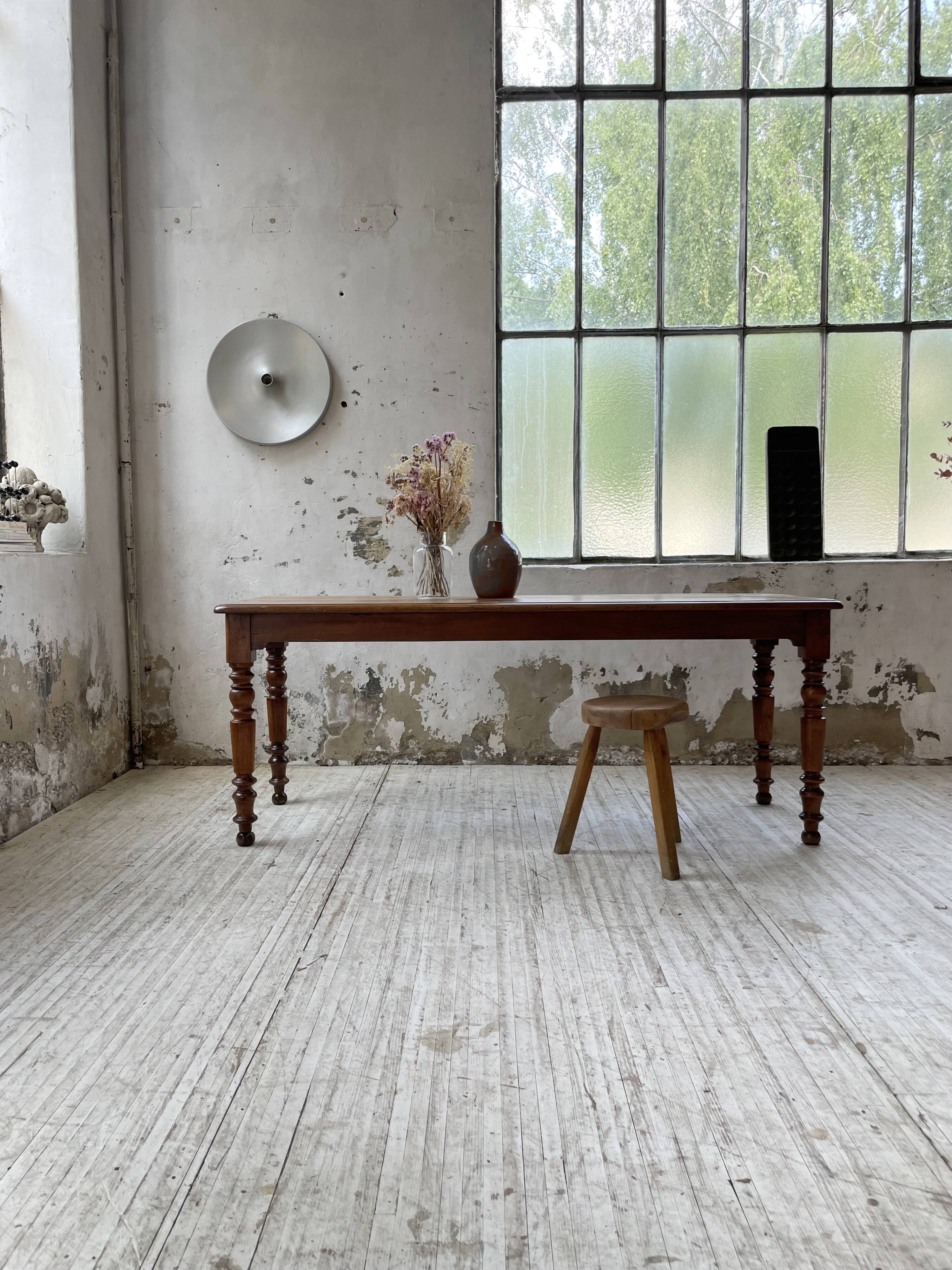 Walnut farm table 185 cm