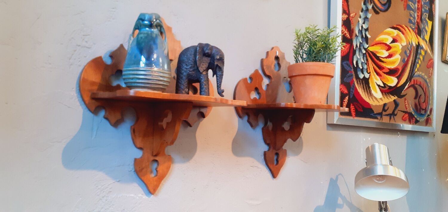 Pair of shelves late nineteenth century in solid walnut style Gothic