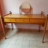 Vintage hairdresser with mirror Gautier