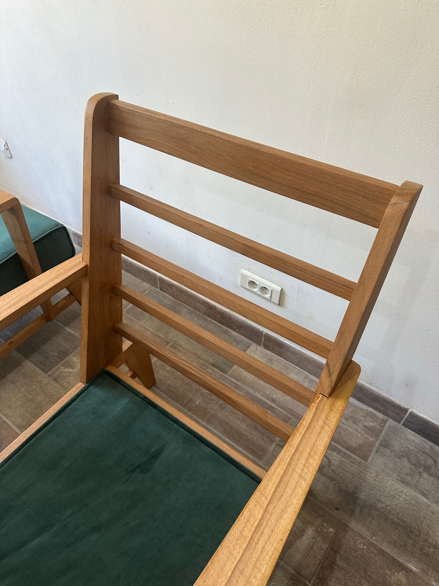 Paire de Fauteuils en chêne 60s