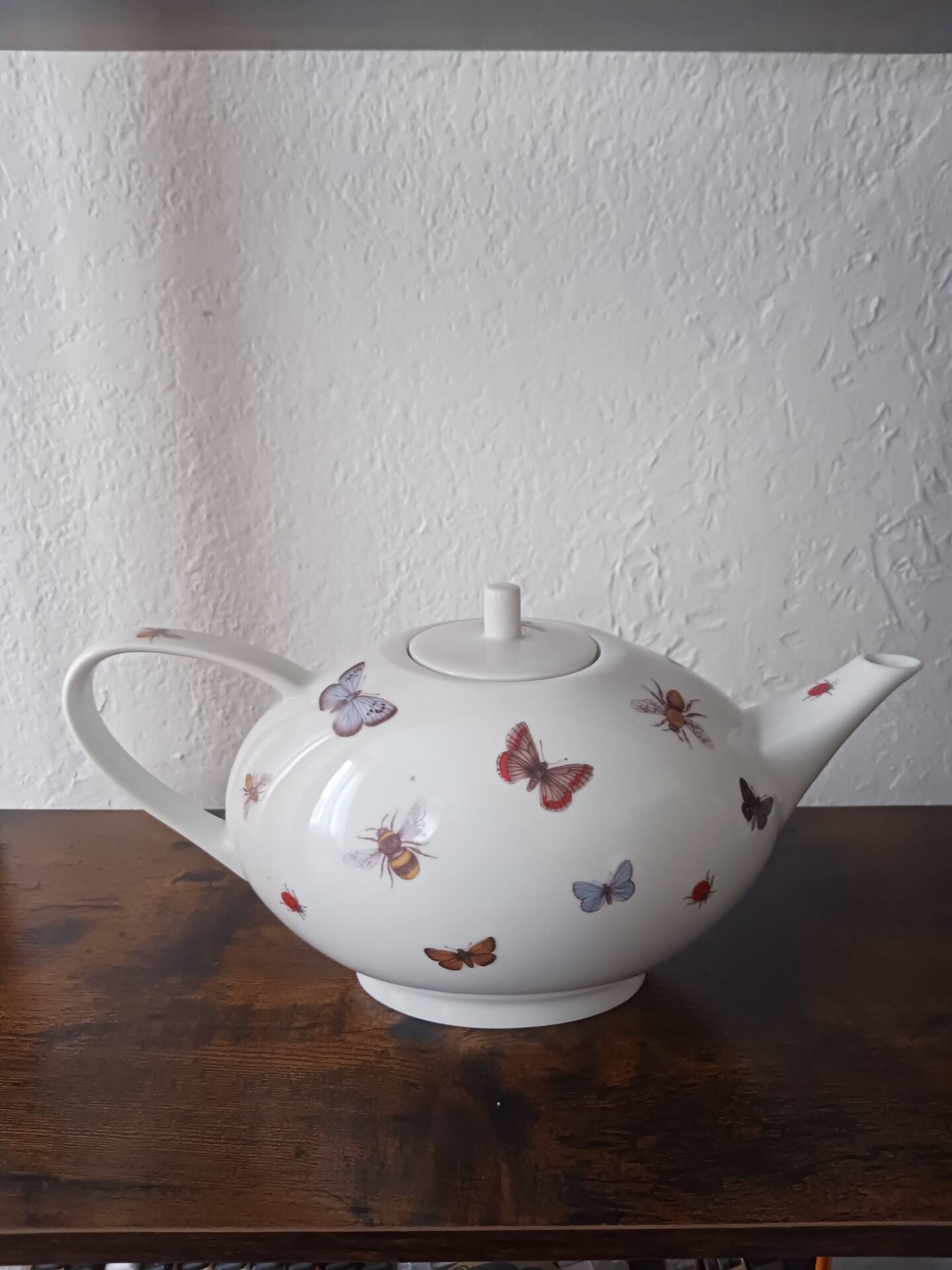 Teapot porcelain brand lsa international