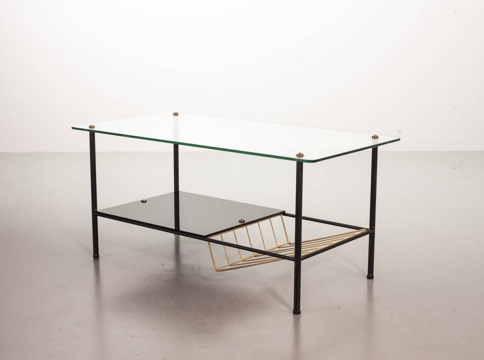 Table basse d'appoint en verre Pierre Guariche Airborne en acier noir avec verre