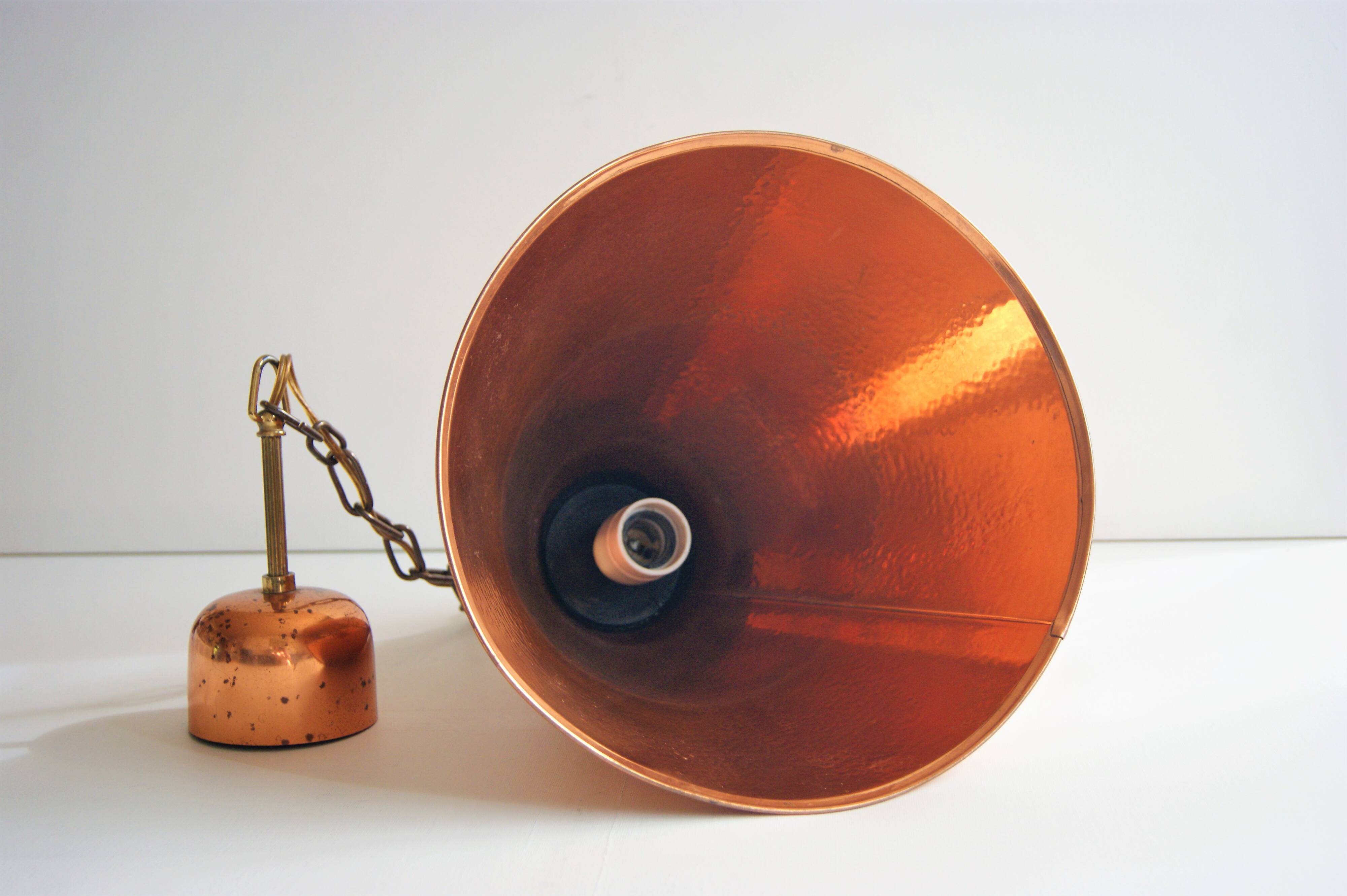 Rare cone - shaped pendant lamp in hammered structed copper - Denmark 1960s.