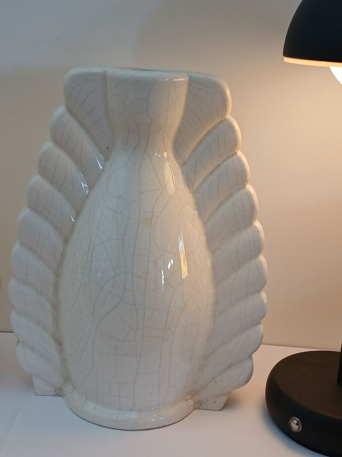 Duo de vases en céramique blanche craquelée Néo Art Déco France