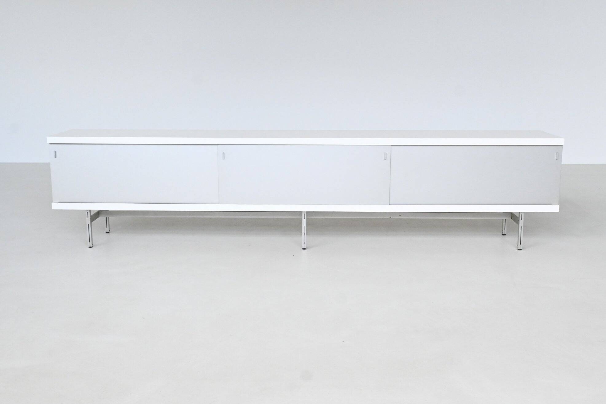 Horst Bruning model 1730 large sideboard Behr Germany 1960