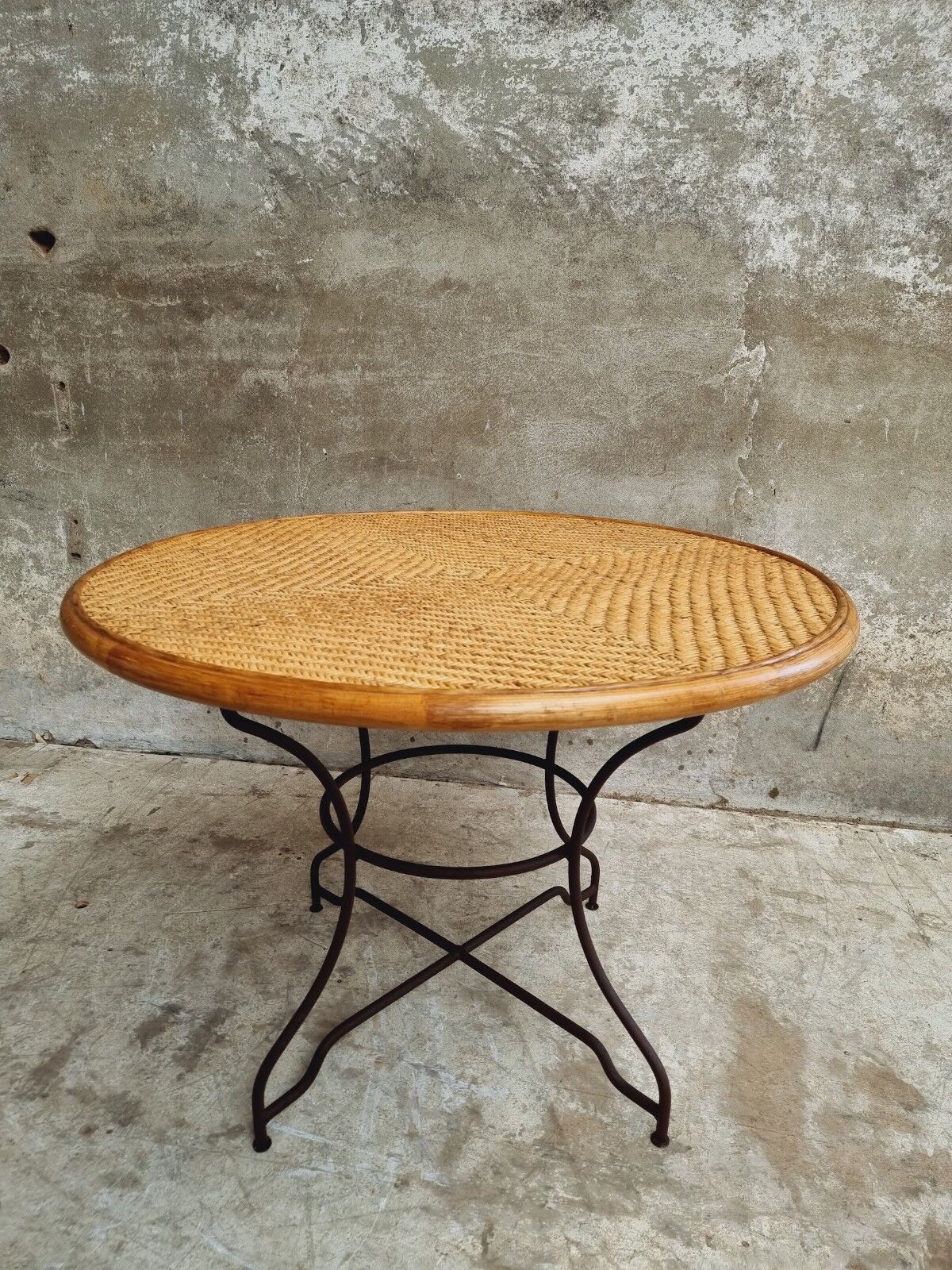 Vintage round table bamboo with iron base 105 cm