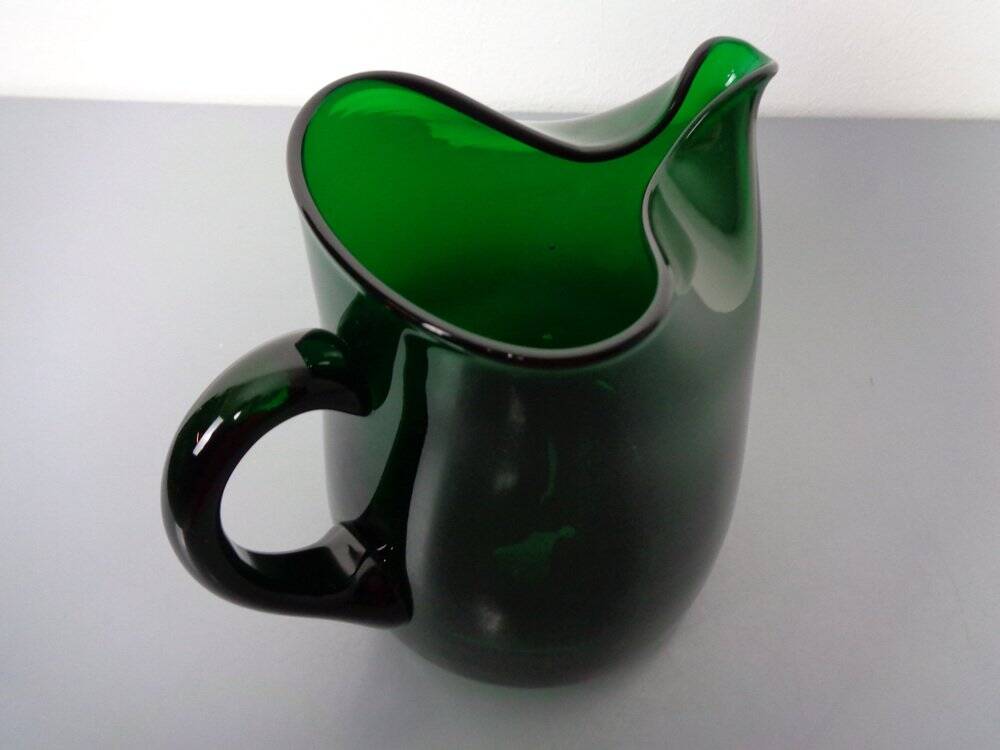 Italian green glass decanter and tumbler, 1960s, set of 7.