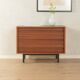 Merveilleuse commode des années 1960