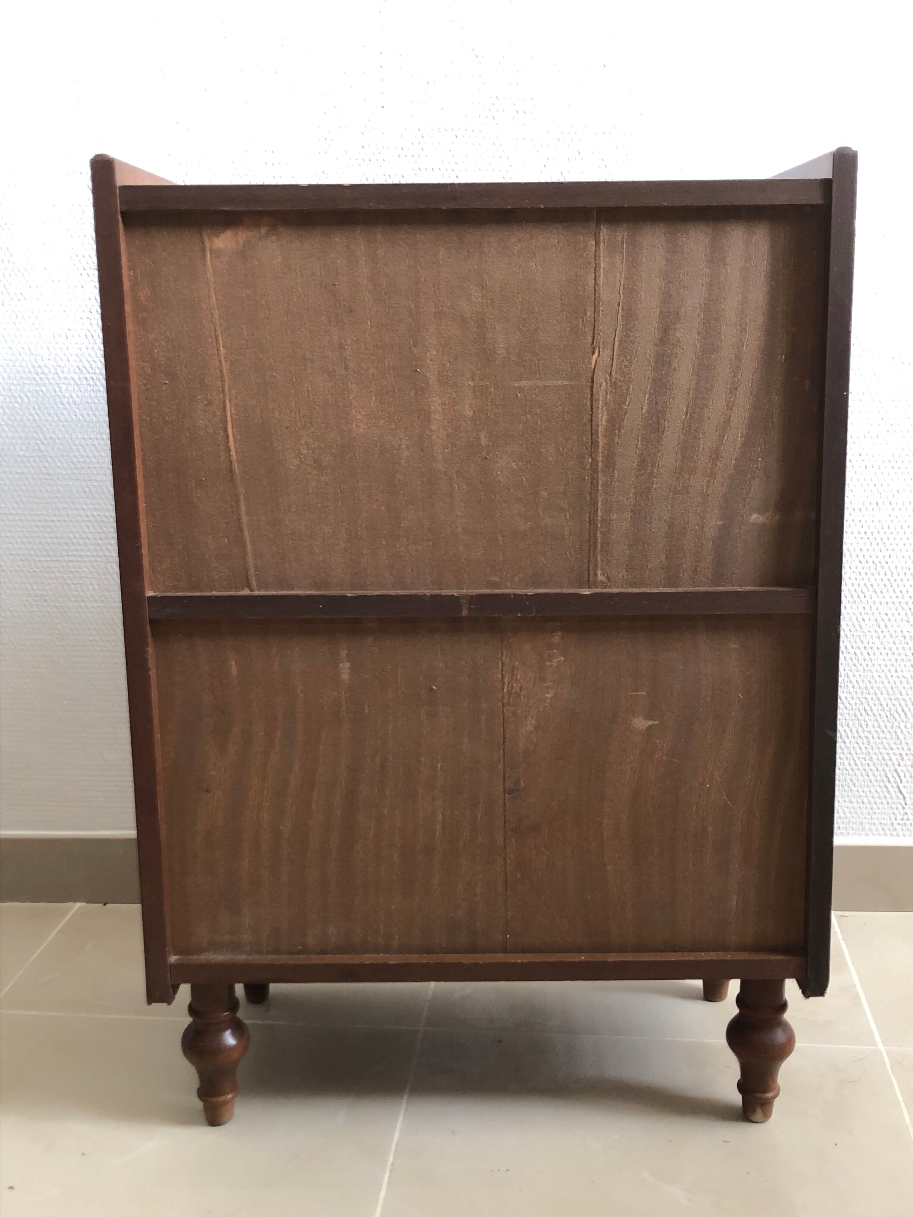 Bookcase in vintage wood