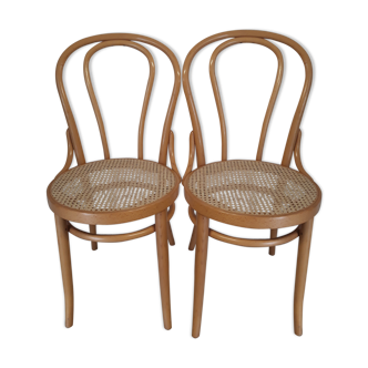 Duo de chaises bistrot cannées