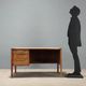 Vintage writing desk in laminated wood, 2 drawers, 1960s design