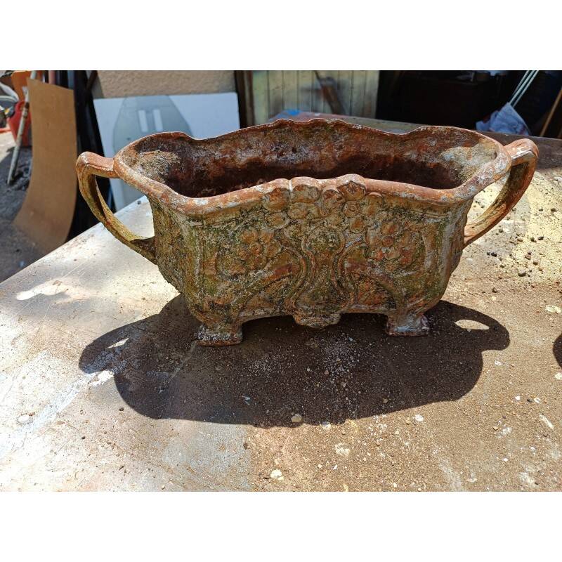 4 cast iron planters from 1900 from Charleville-Mézières, rockery style
