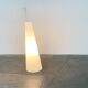 Lampe sur pied cône italienne postmoderne d'Emporium