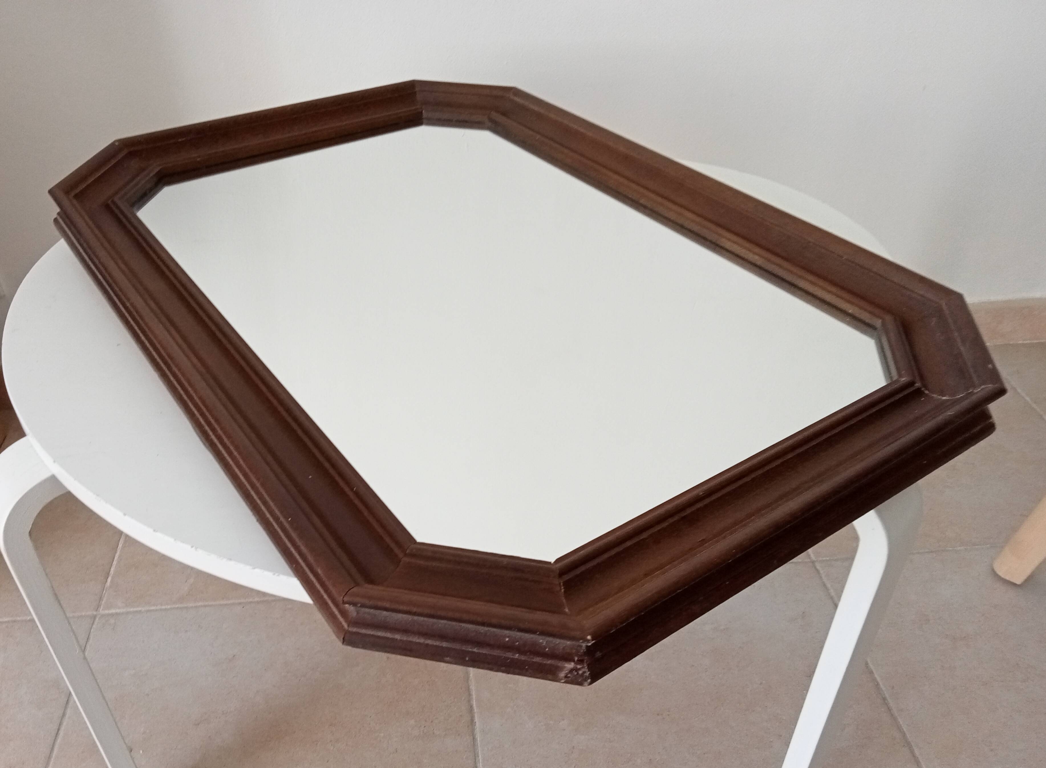 Vintage octagonal mirror from the 70s/80s.