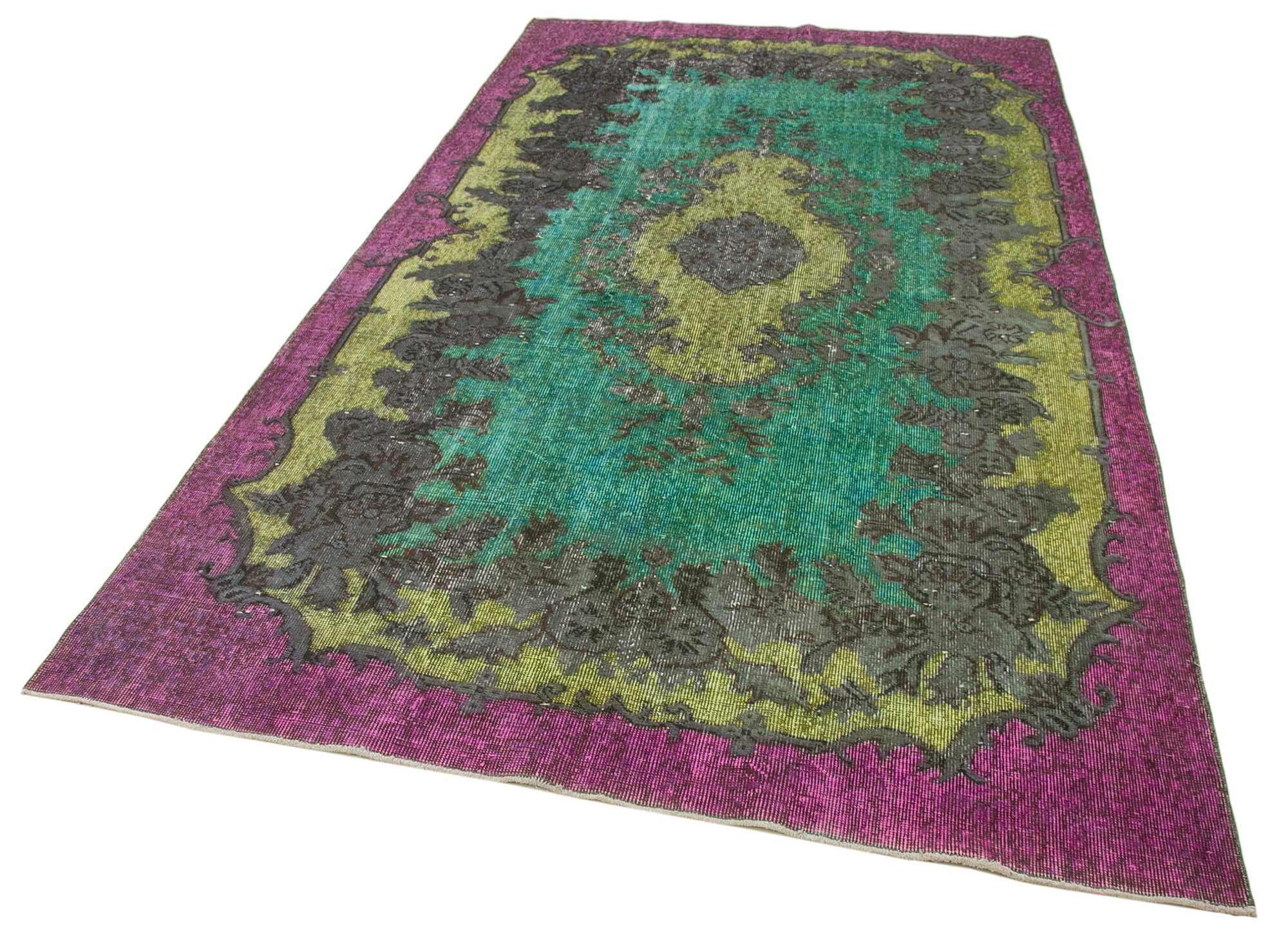 Hand-knotted oriental 1980s 171 cm x 307 cm green carpet