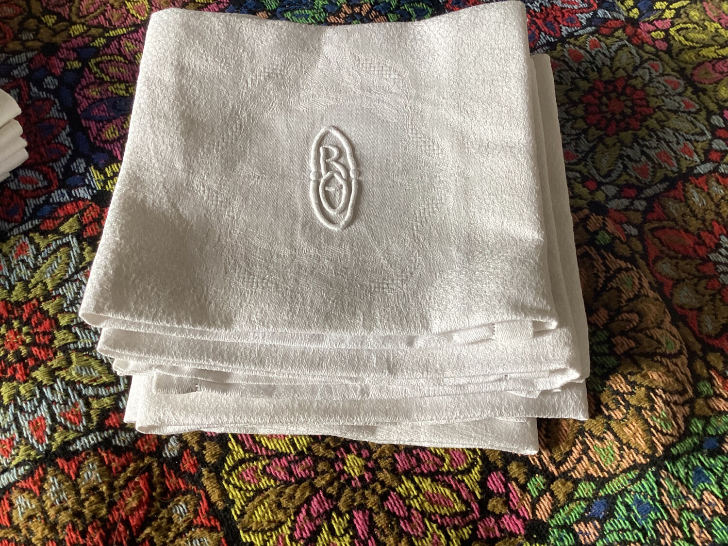 Cotton napkins with monogram